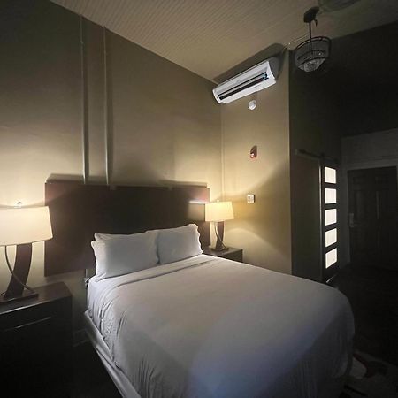 The Skylight Hotel Greenville Buitenkant foto
